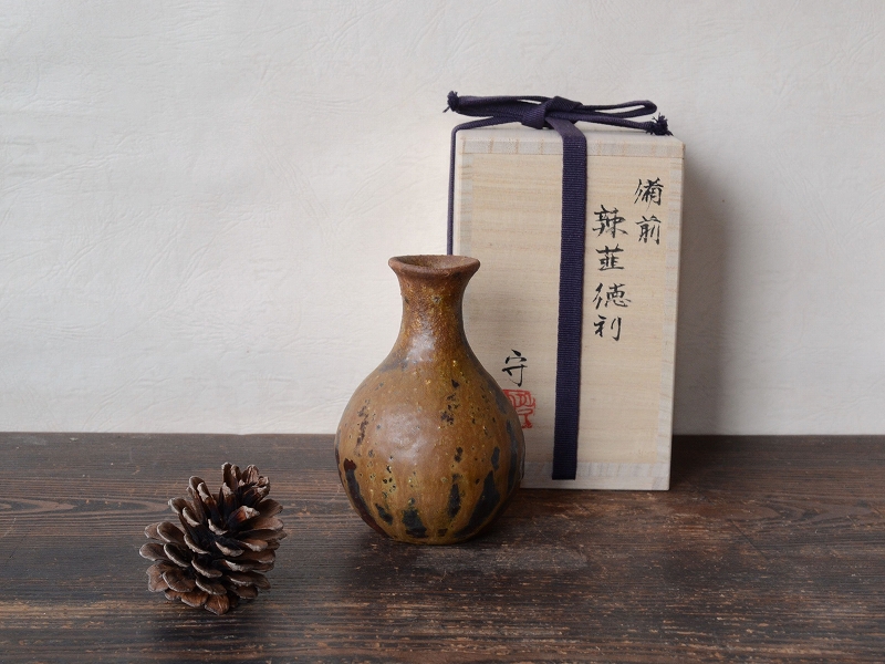 26002]辣韭徳利（多久守）｜備前焼わかくさ